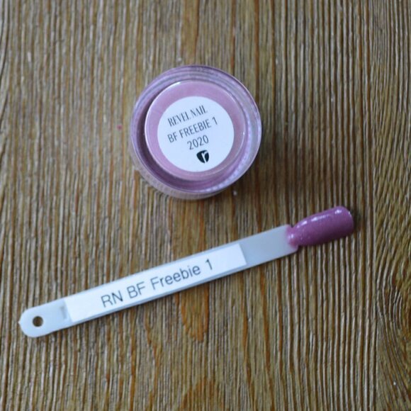 Revel Nail Dip Powder 2020 BF Freebie 1 .5 oz jar - Picture 1 of 2